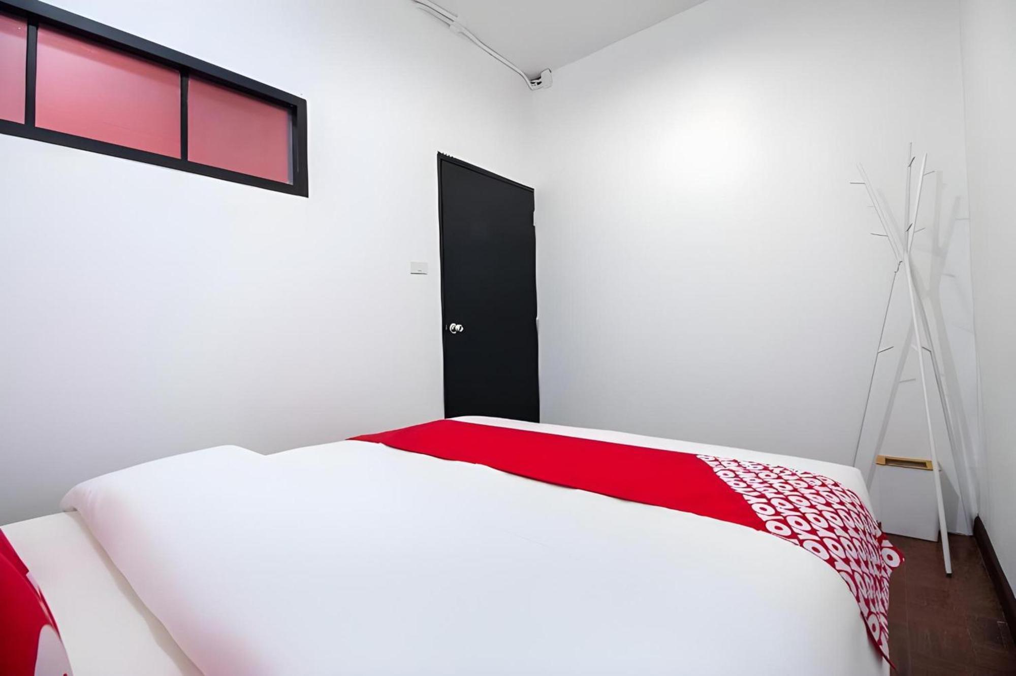 Kudi Hostel Bangkok Buitenkant foto